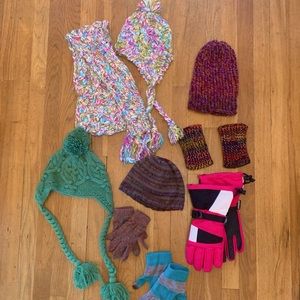 Cheap Assorted Hats Gloves Winter Knitted Insulated Clothes
